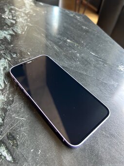 iPhone 12 64gb fialový - 3