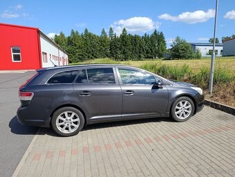 Prodám Toyota Avensis 2,0 D 93KW r.v. 2011 - 3