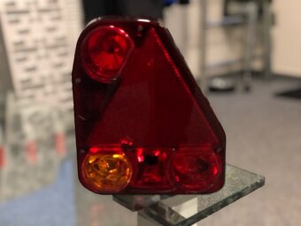 Nová světla k přívěsnému vozíku, autotransportéru - 3