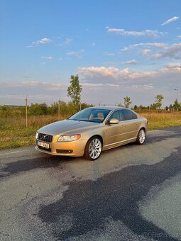 Volvo S80 3.2 benzín+LPG - 3