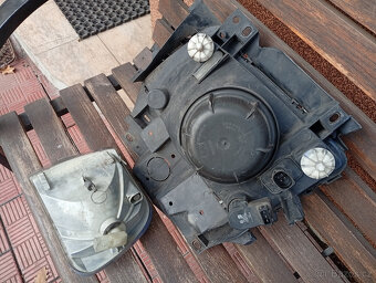 VW T4 přední světla + blinkry - 3