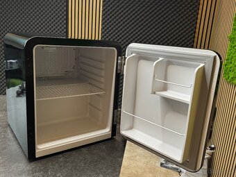 Retro mini lednice Klarstein – 48 L, černá (TOP STAV) - 3