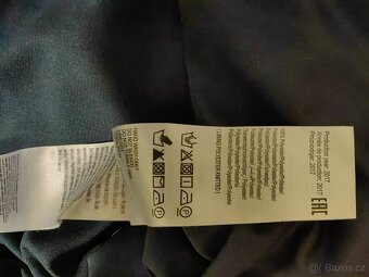 Společenské šaty s korálky Only - 3