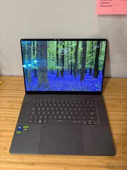 ASUS ROG Zephyrus G16 - 185H, 32 GB RAM, 2 TB SSD, RTX 4090 - 3