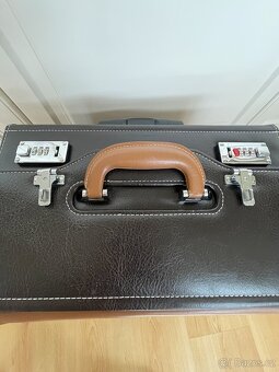 Vizážistický kufr Inglot - 3