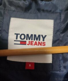 Zimní bunda Tommy Jeans - 3