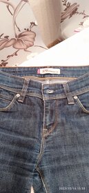 Originál dámské rifle značky Levi's Strauss. - 3