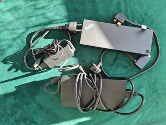 Lenovo ThinkPad Thunderbolt 3 Dock - 3