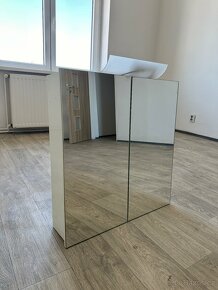 Skříňka se zrcadlem do koupelny, s lampou - 3