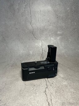Sony VG-C3EM Battery Grip – perfektní stav, originál krabice - 3