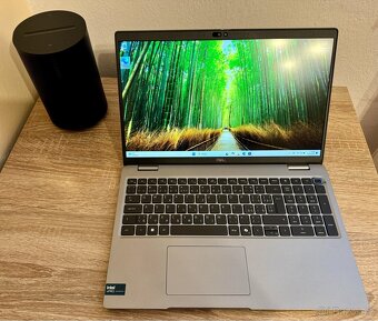 Dell Latitude 5550 Ultra5/16GB/512GB FHD – záruka 2028 - 3