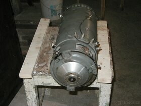 Tankové dynamo 28V/1,8kW - 3