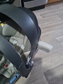 Autosedačka chicco +autosedačka cybex - 3