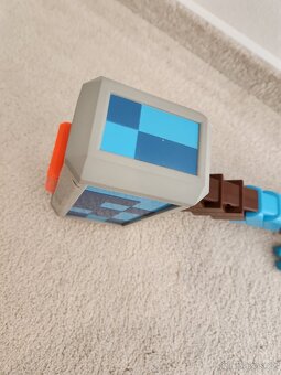 Nerf Minecraft Střílející Kladivo F4416 - 3