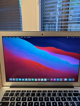 Macbook - 3