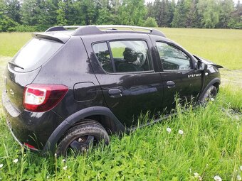 Dacia Sandero Stepway 0.9 Tce havarovaná,díly - 3