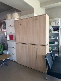 prodám zamykatelné skřínky 82x115x48 - 3