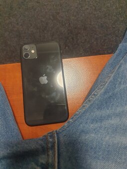 Apple 11 - 3