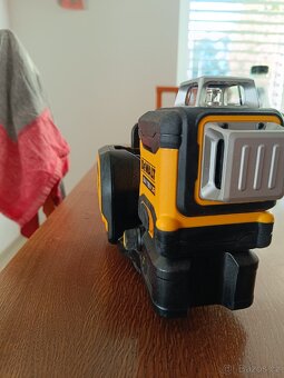 Laser DEWALT DCE089D1G18 - 3