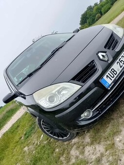 Renault Megane Scenic 2 - 3
