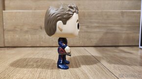 Max Verstappen s helmou - funko pop + podpis karta - 3