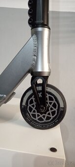 Freestyle koloběžka INVERT Curbside Street - 3