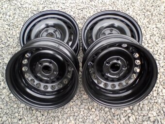 15 plechové disky Škoda Octavia II,VW Golf V,VI,Touran,Caddy - 3