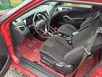 RARITKA Hyundai Veloster 1.6...71050km - 3