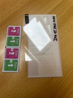 Ochranné tvrzené sklo Apple iPhone 15 Pro Max - 3