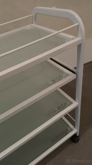 Kosmetický stolek/vozík SilverFox - 3