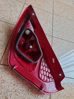 Ford Fiesta MK7 LZ lampa - 3