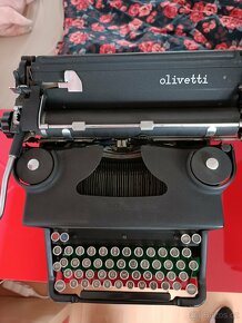 historický psací stroj Olivetti M40/3 - 3