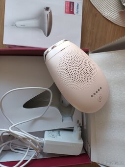 Philips Lumea IPL 7000 - 3