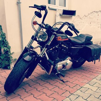 Harley Davidson Forty-Eight Special s Jekill & Hyde výfukmi - 3