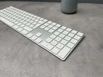 Apple Magic Keyboard s číselnou klávesnicí - Česká, nová - 3
