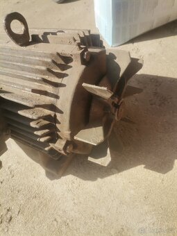Motor - 3