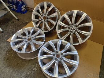 Alu kola 5x112 R18 VW T-Roc - demont - 3