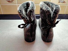 Dámské teplé kozačky vel. 38 - 3