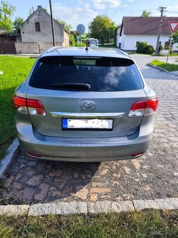 Avensis - 3