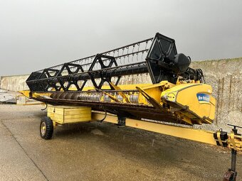 Sklízecí mlátička New Holland CR 9080 adaptér 7.30Vario rok - 3
