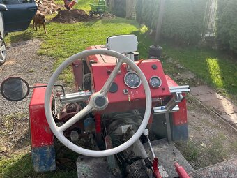 Prodám traktůrek ,motor 1202 - 3