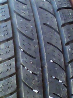 VW transporter pneu 205/65/16C - 3