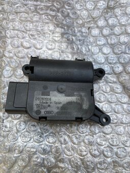 Servomotor nastavení klimatizace VW - 3