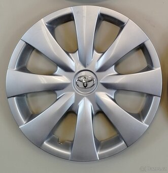 Poklice Toyota 15" 4ks - 3