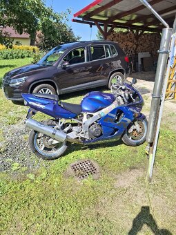 Honda CBR 900 RR Fire Blade - 3