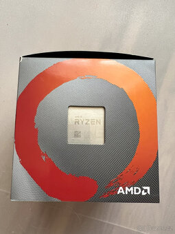 Ryzen 7 3700x včetně chladiče wraith prism cooler - 3