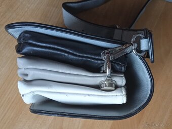 Malá Crossbody kabelka - 3