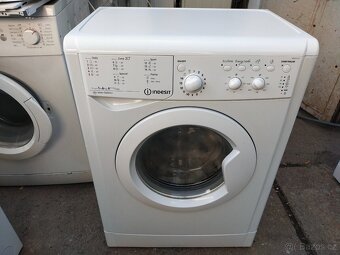 Prodám plně funkční pračku značky Indesit Dovezu - 3