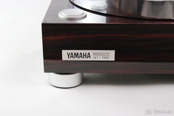 Gramofón YAMAHA GT-750 - 3