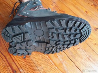 Trekingové boty Lowa 37 a 1/2 - 3
